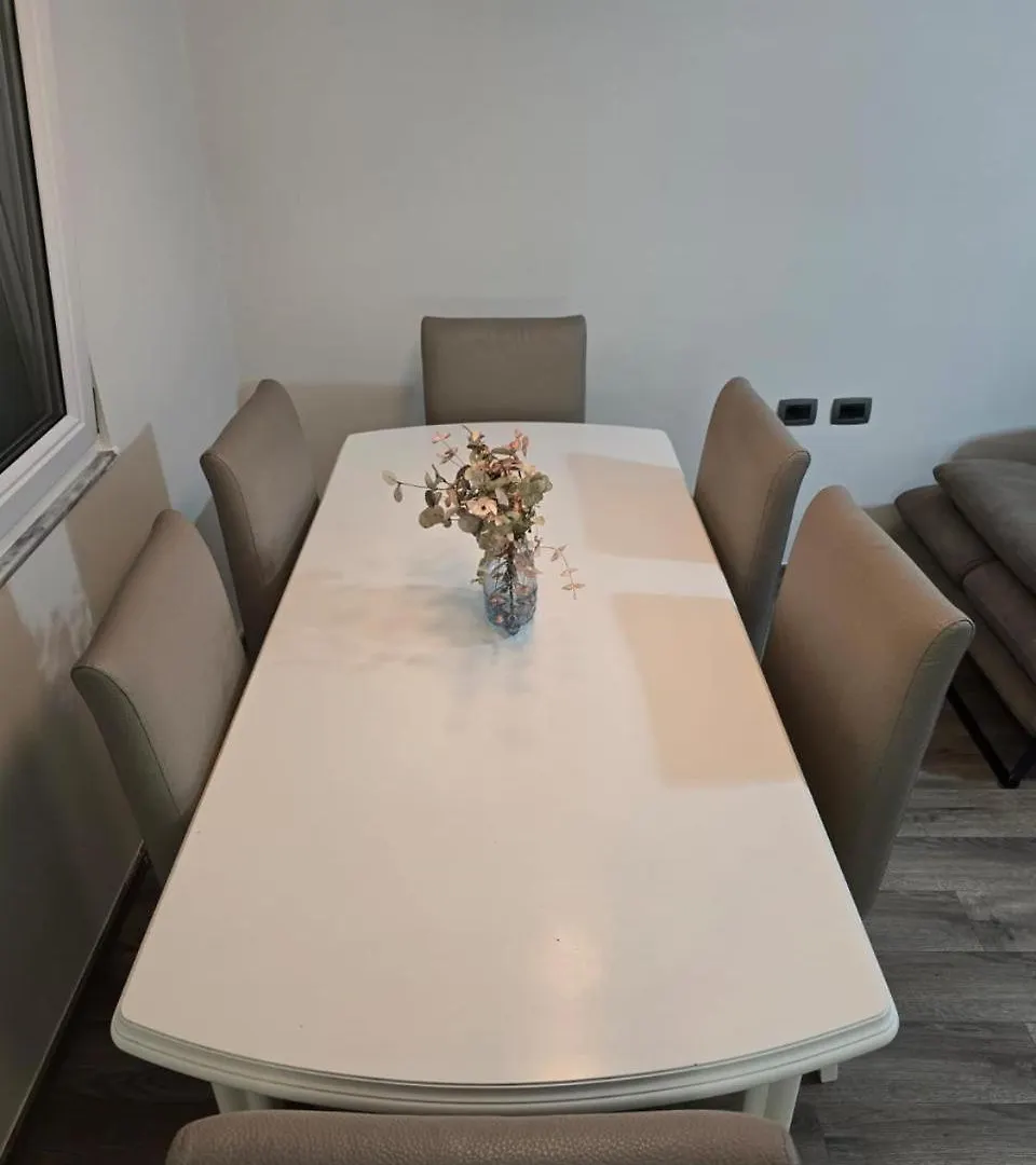 Chic Apartament Pazari I Ri New Bazaar 티라나